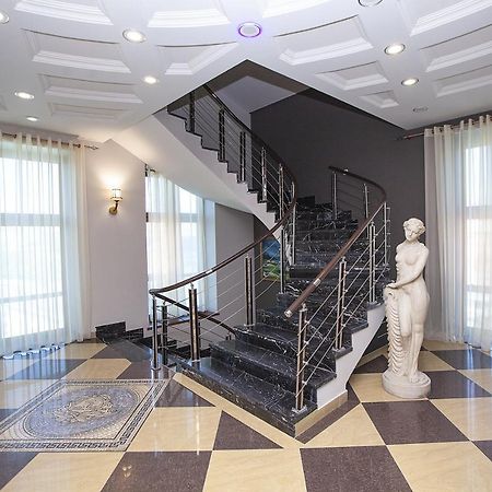 Golden Seconds Hotel Erévan Extérieur photo