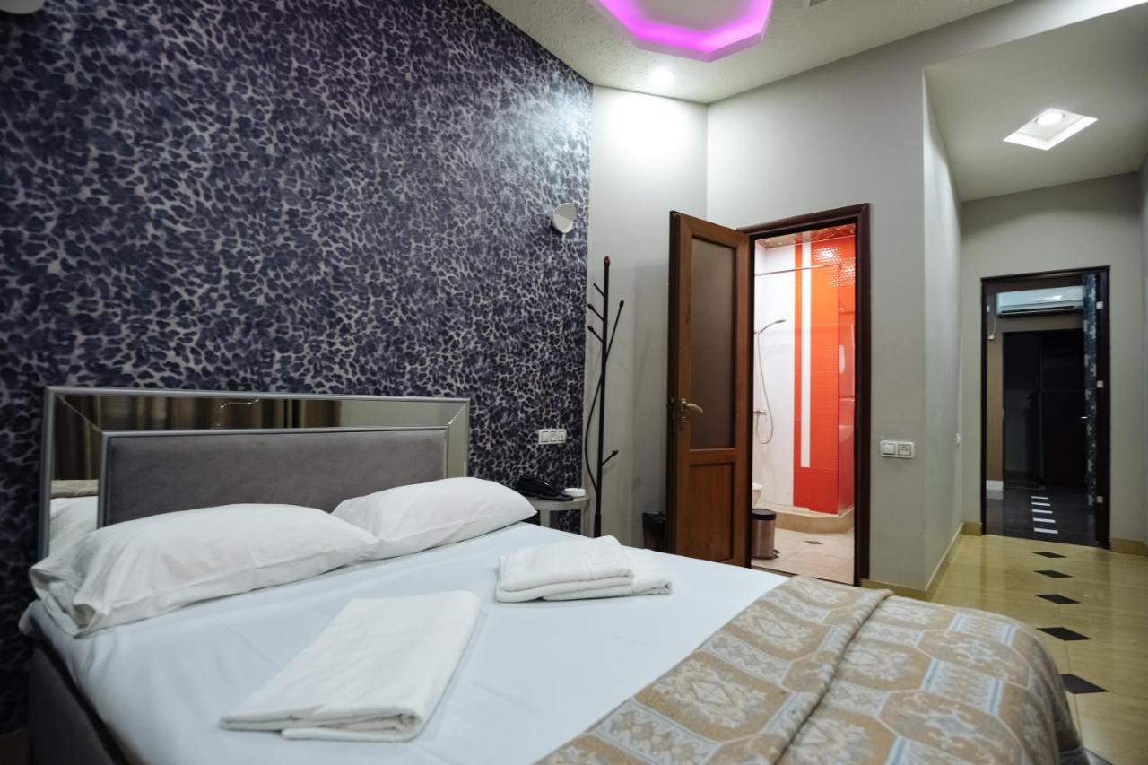 Golden Seconds Hotel Erévan Extérieur photo