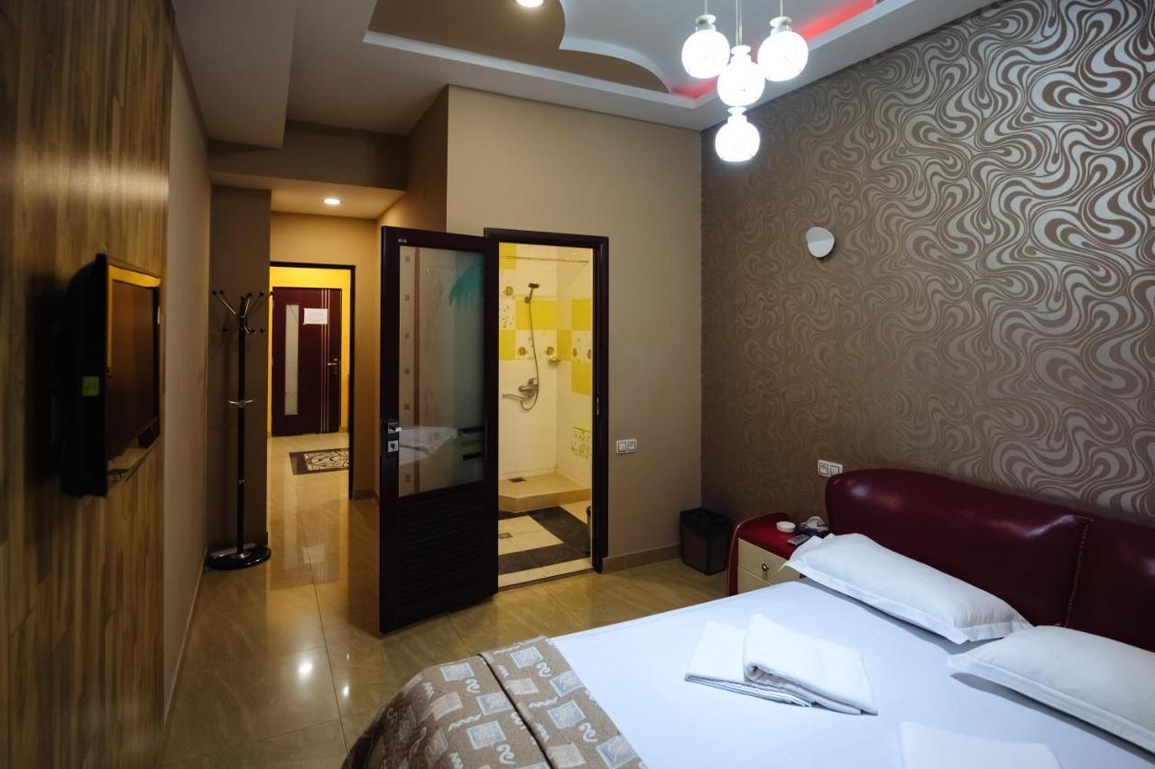 Golden Seconds Hotel Erévan Extérieur photo