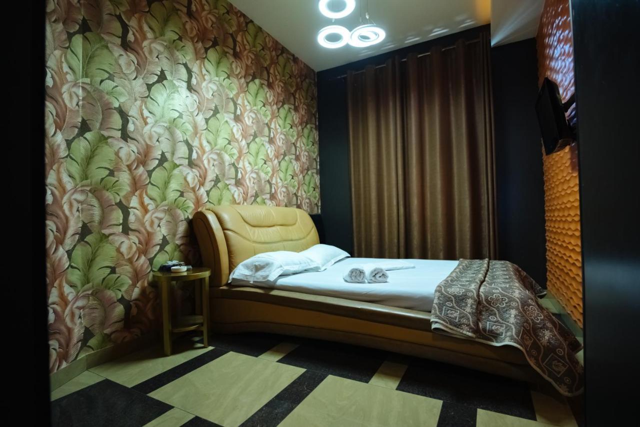 Golden Seconds Hotel Erévan Extérieur photo