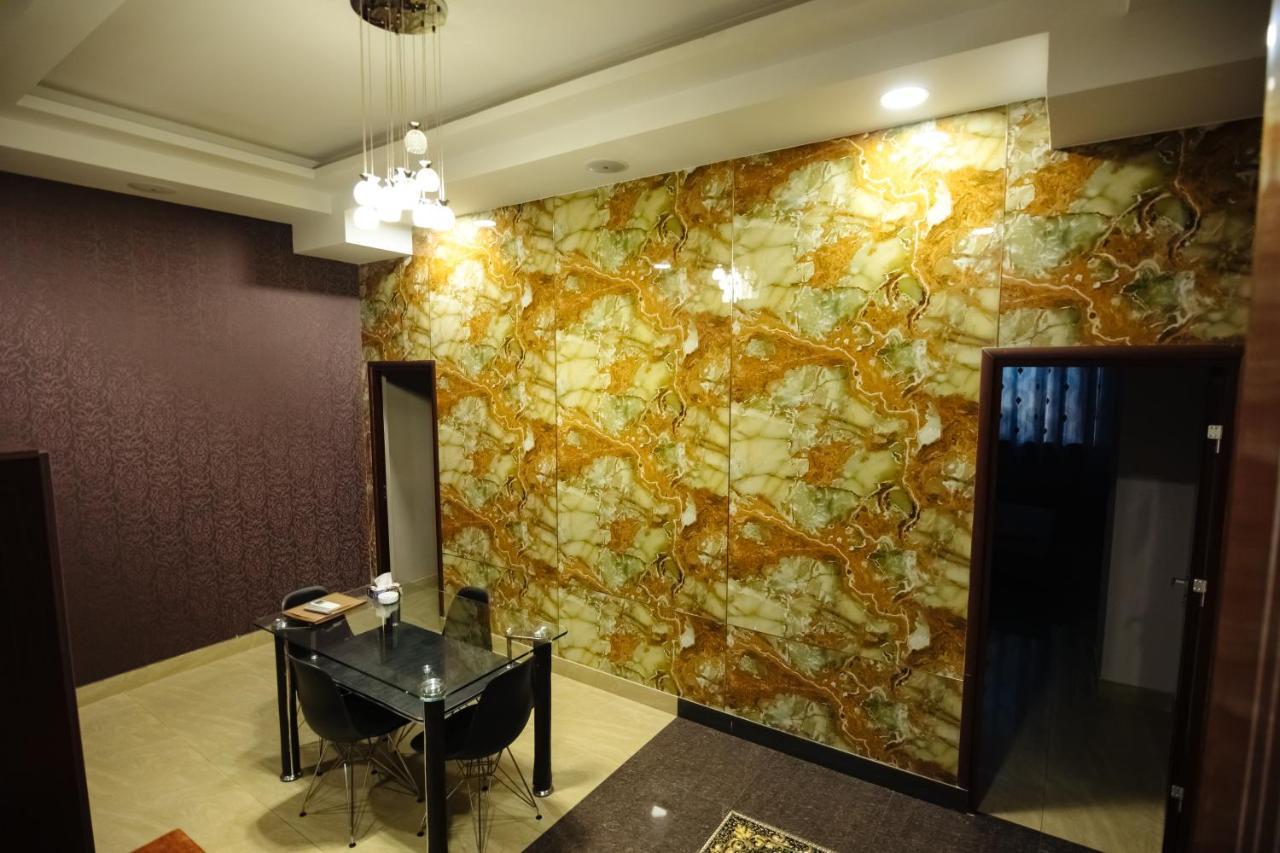 Golden Seconds Hotel Erévan Extérieur photo