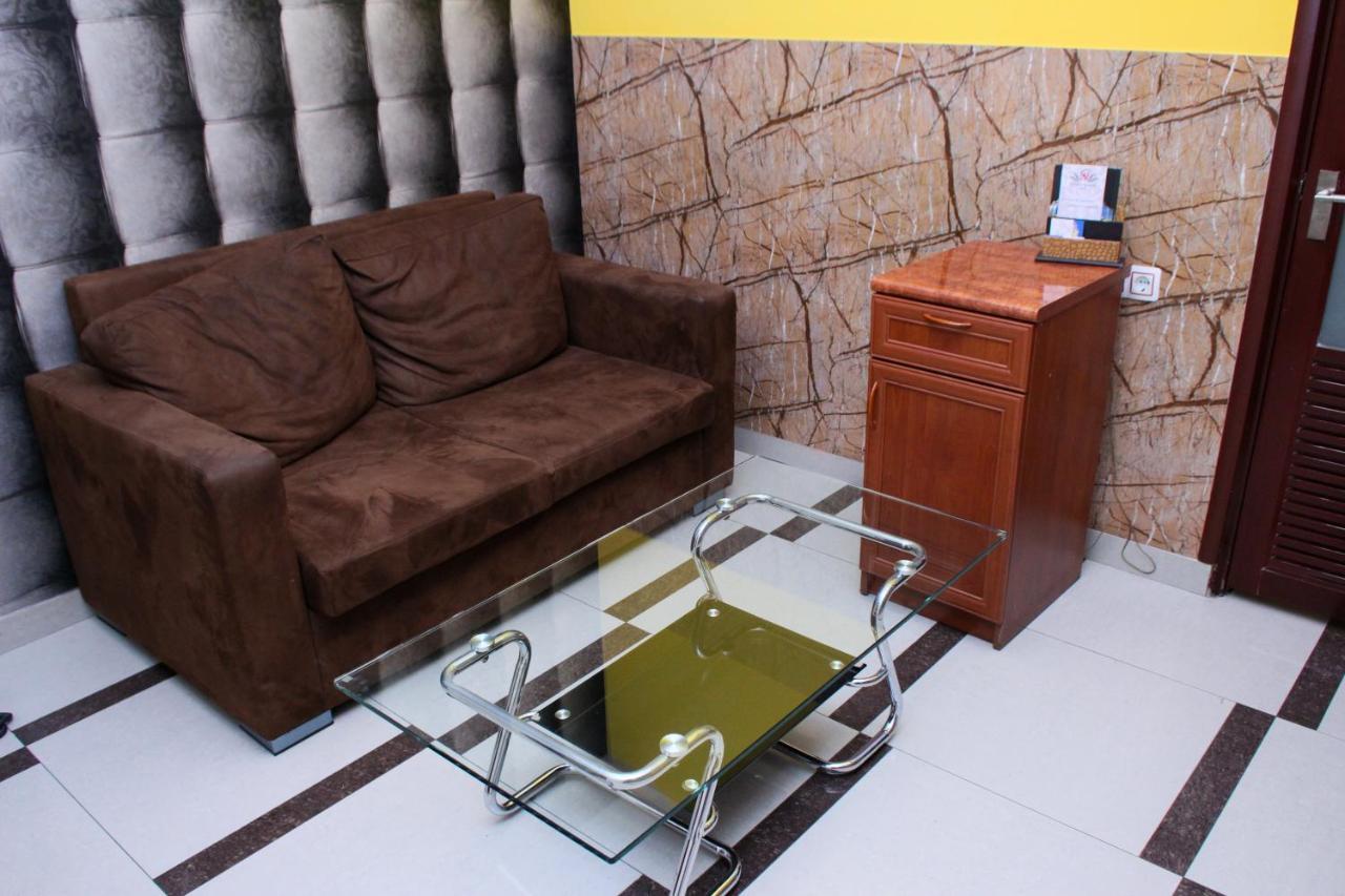 Golden Seconds Hotel Erévan Extérieur photo